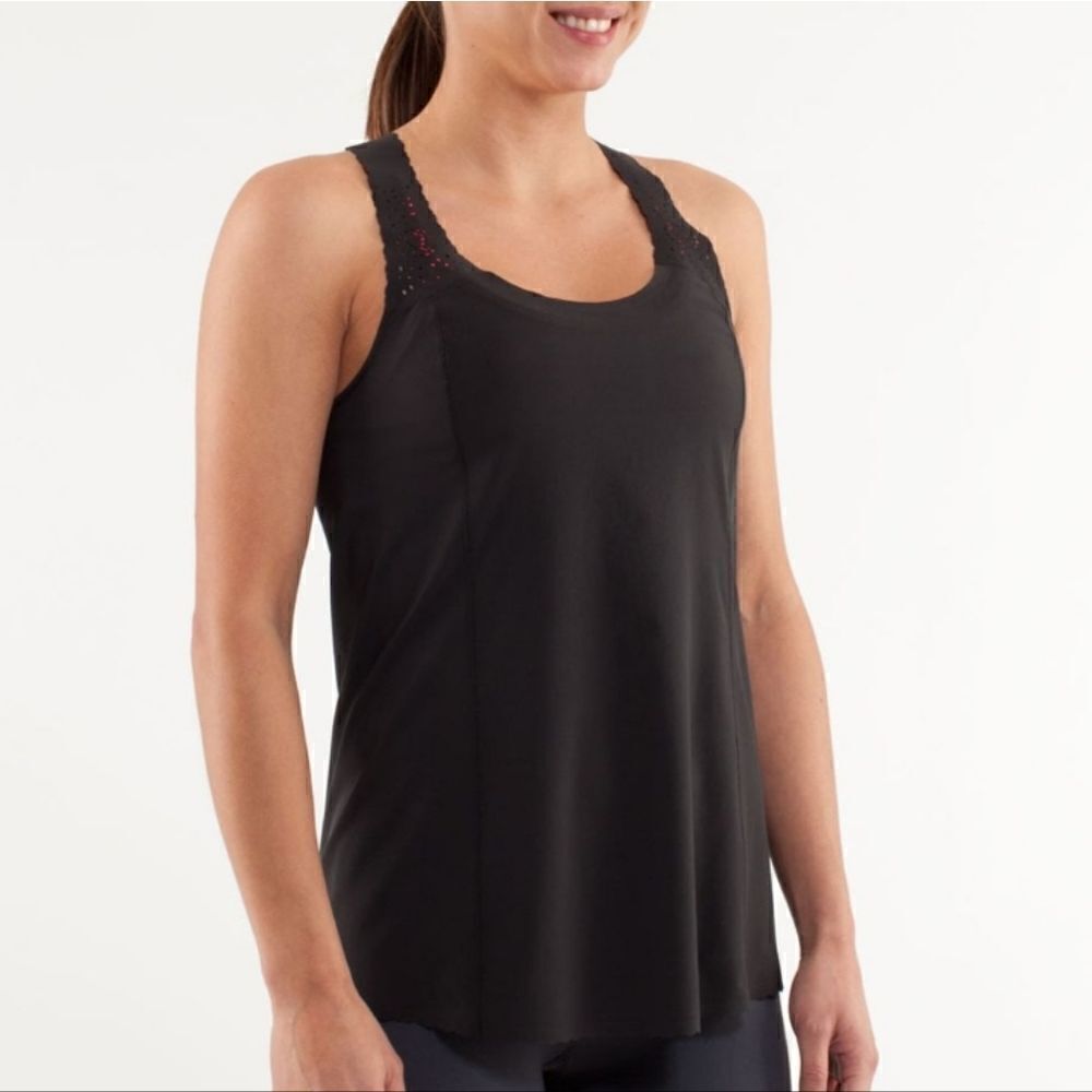 Lululemon Run a Marathon Singlet in Black